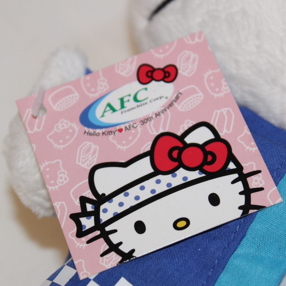 Hello Kitty Plush - Picture 3 of 5
